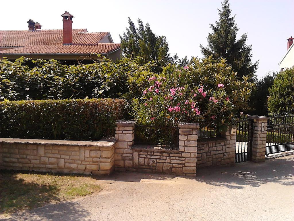 Apartment Slavica Vrvari 포레치 외부 사진