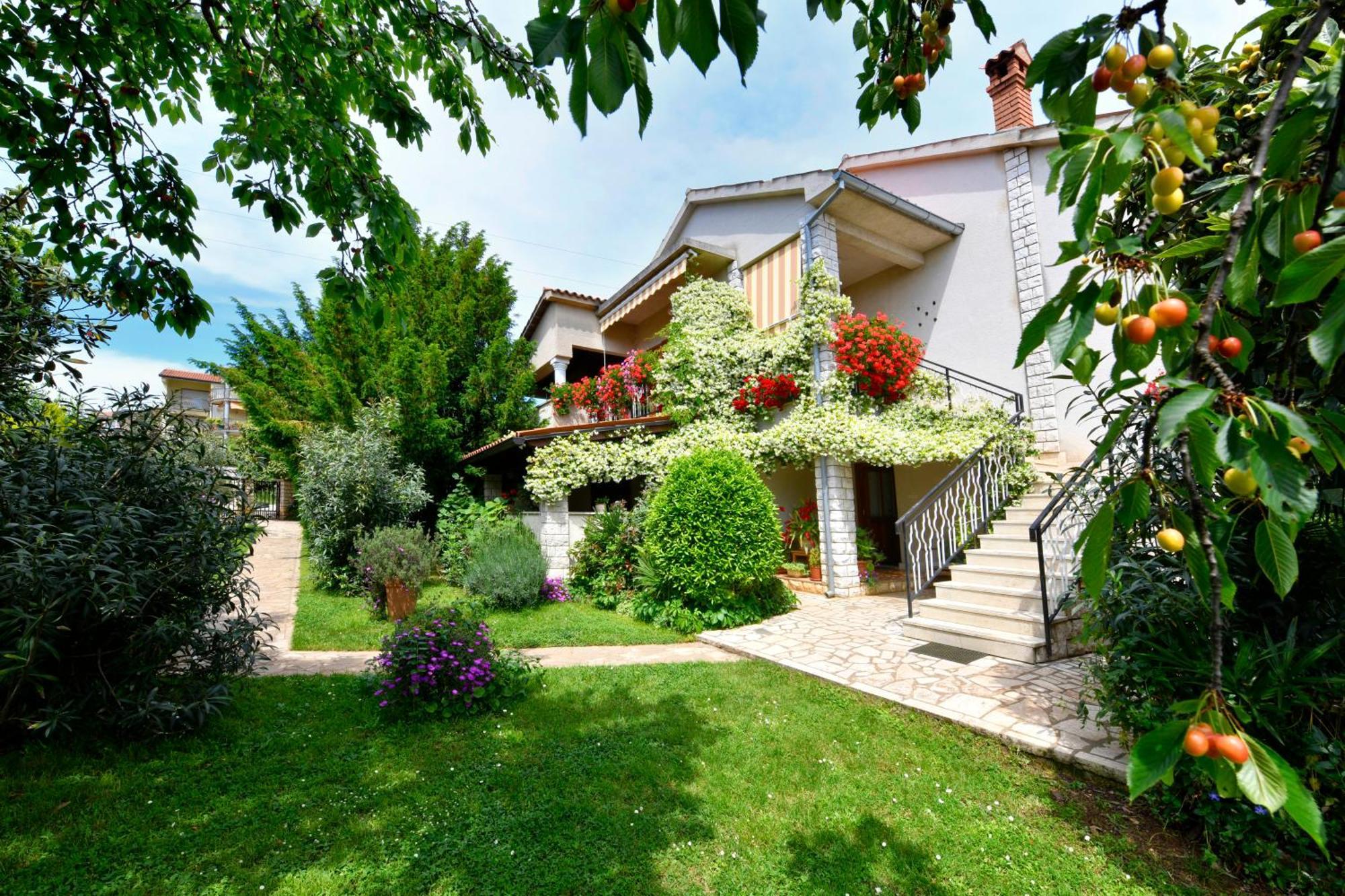 Apartment Slavica Vrvari 포레치 외부 사진